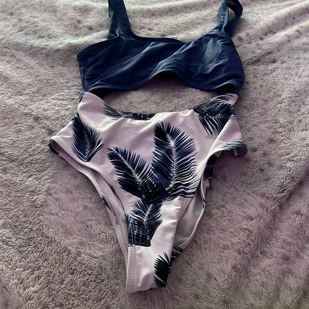Summer bathing suit
